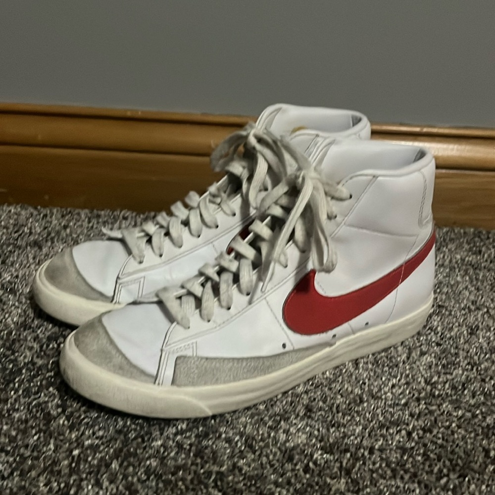 Nike blazer mid 77 white/ habanero red-sail